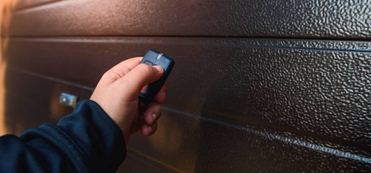 automatic door opener with remote control in San Carlos